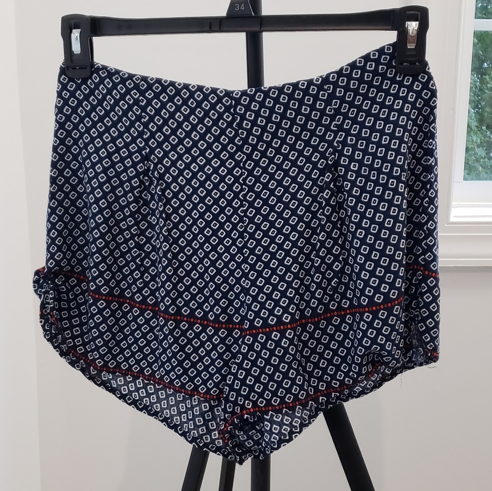 WET SEAL Size M Blue Shorts